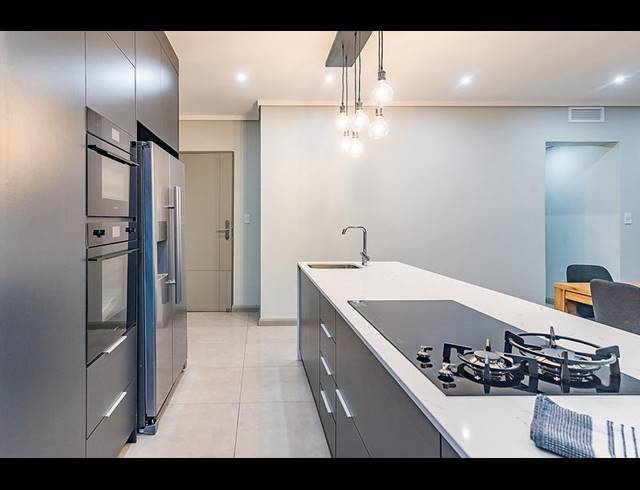 3 BEDROOM APARTMENT FOR SALE IN MIDSTREAM ESTATE